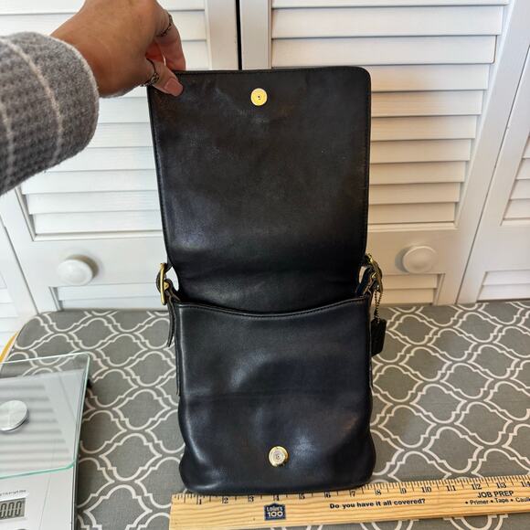 Coach Vintage Legacy Purse Black Leather Handbag Crossbody Flap 9821 - Picture 8 of 13